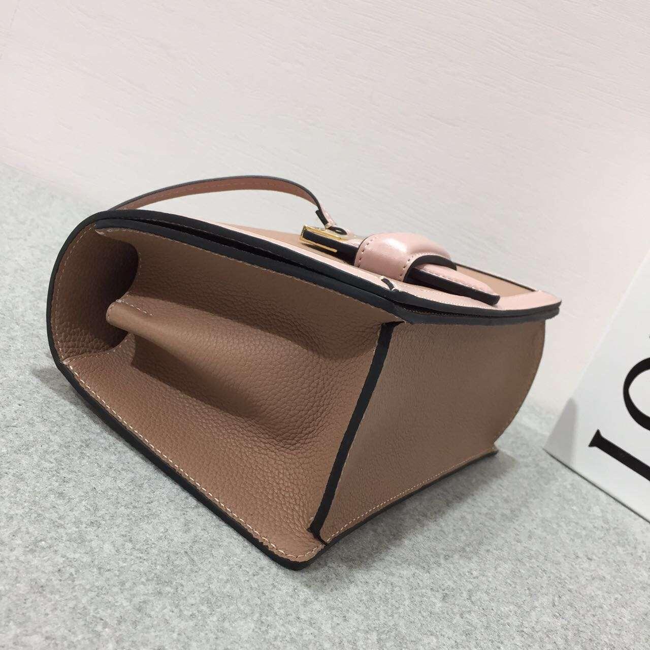 Loewe羅意威 巴塞羅那三角形包 Barcelona Bag blush