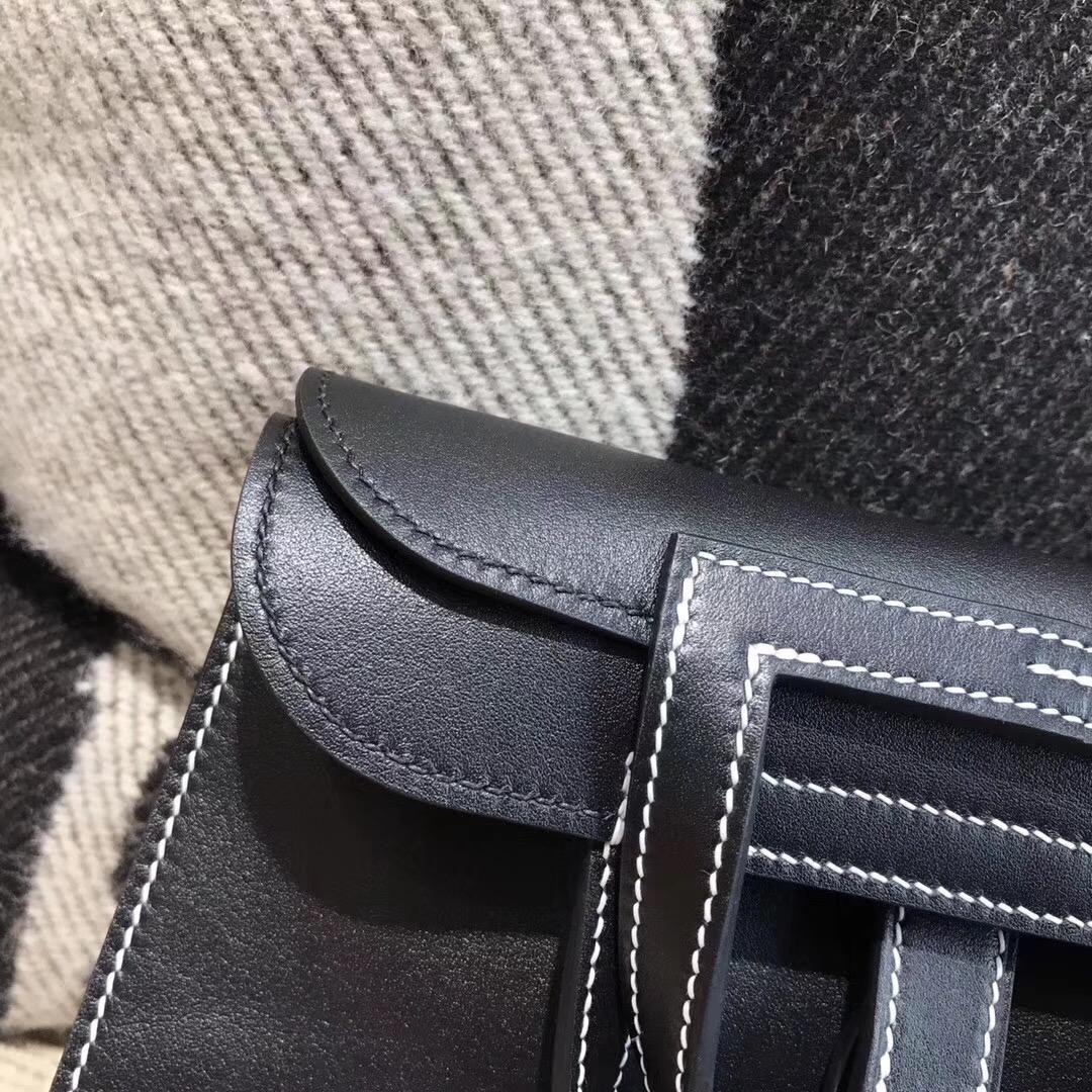 Hermes入門款肩背包 Halzan mini bag Swift calfskin CK89 Nior黑色