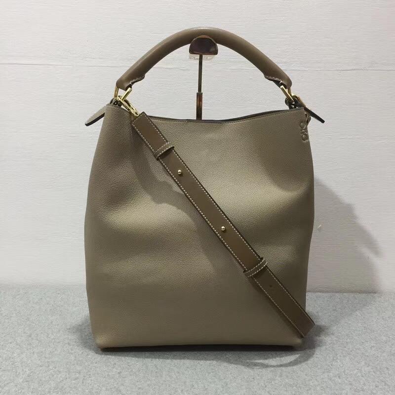 Loewe柔軟粒面小牛皮 T Bucket Bag 靛藍色