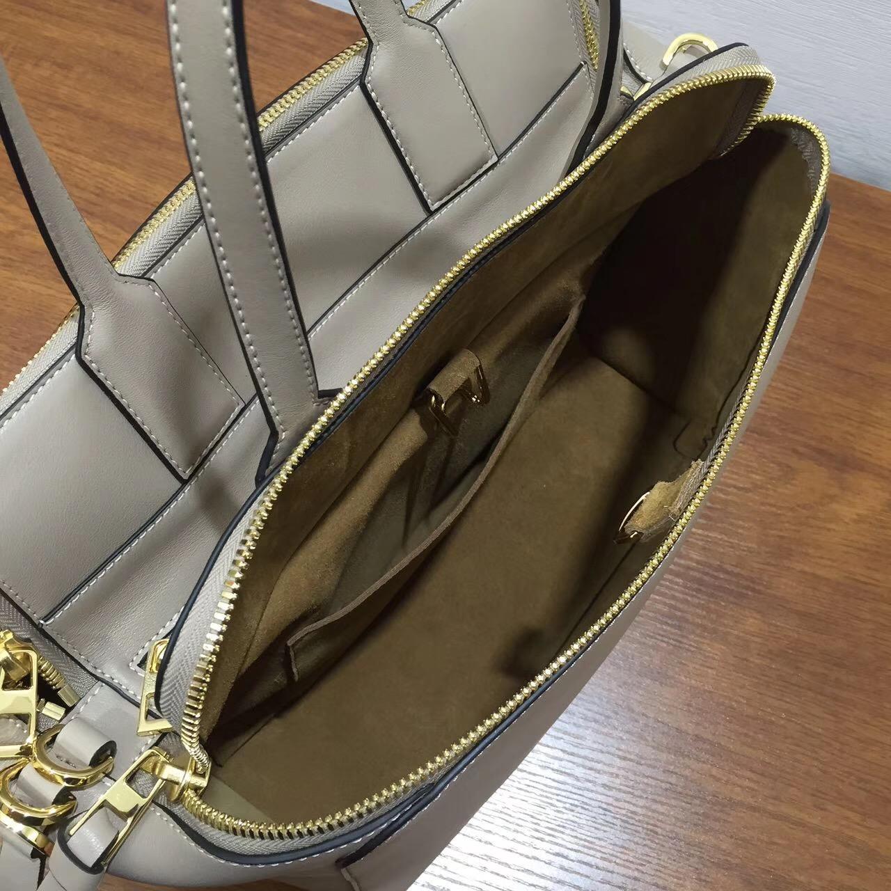 loewe羅意威Leather Zipper Tote Bag杏色 經典小牛皮拼鹿皮內襯