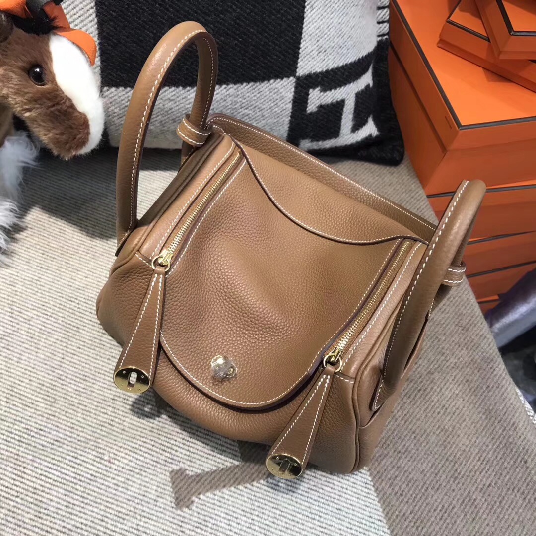 愛馬仕最具名媛風的包袋Hermes Lindy 26CM togo CK37 Gold金棕色1H太妃色