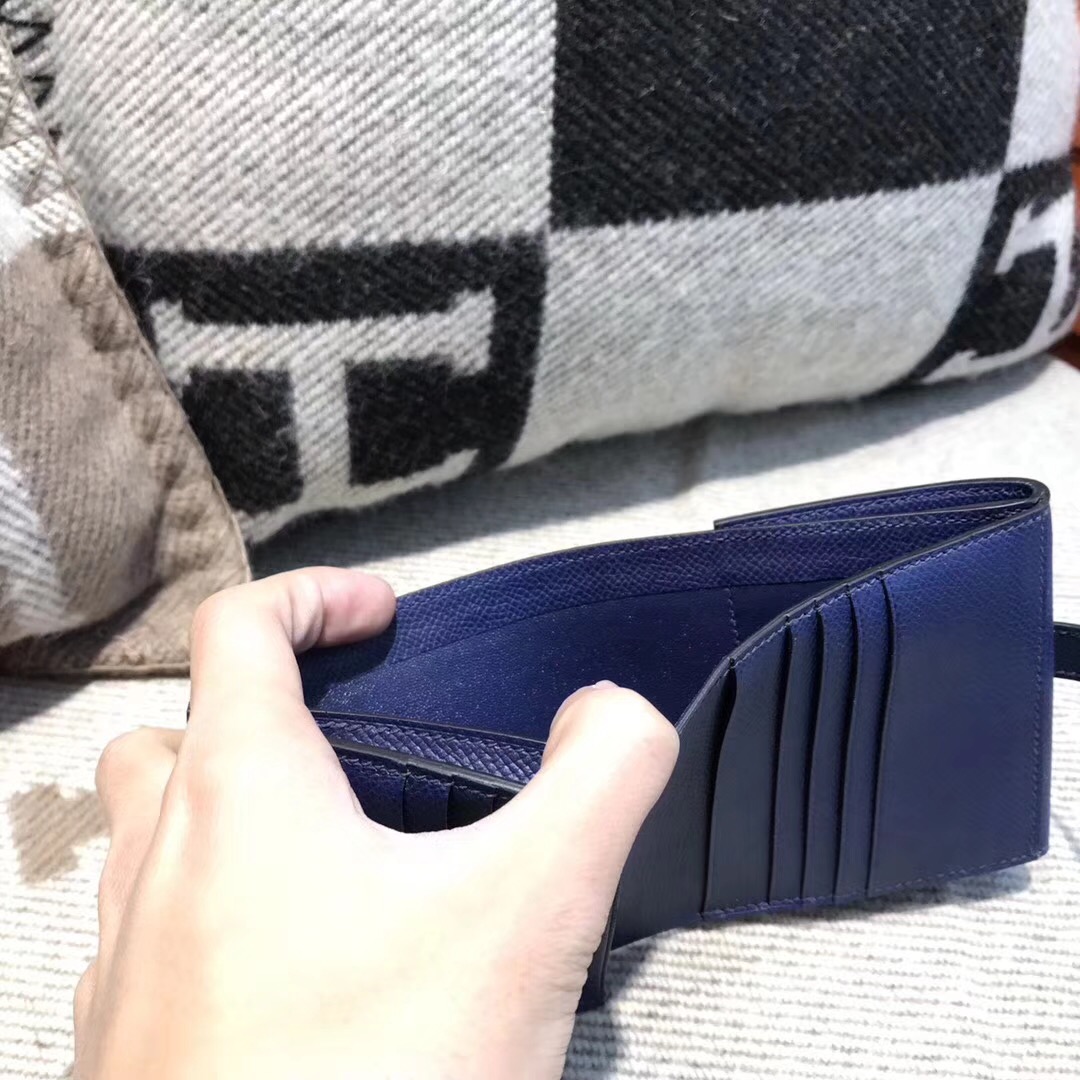 香港油尖旺區旺角 Hermes Wallet Epsom皮 三折款零用錢包 Blue saphir宝石蓝