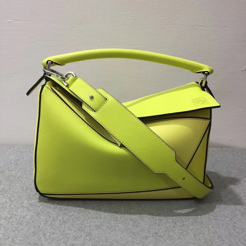 Loewe的明星包經典小牛皮精制而成 Puzzle Bag yellow multitone