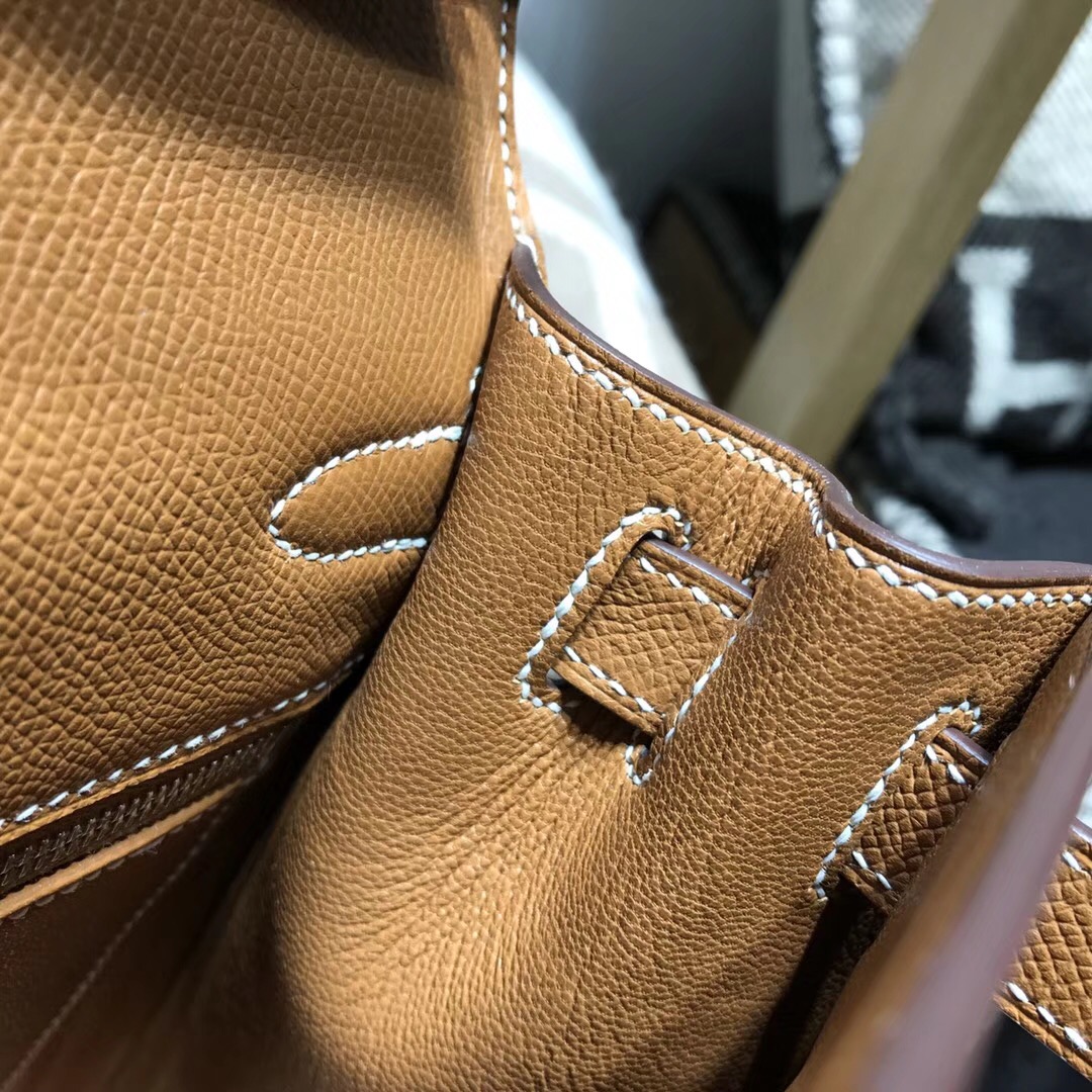 Hermes 凱莉包Kelly 28cm Epsom CK37 Gold金棕色 銀扣金屬外縫