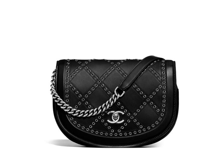 2018春夏系列chanel 黑色小牛皮、孔眼 口蓋包Flap bag A69992 Y83239 94305