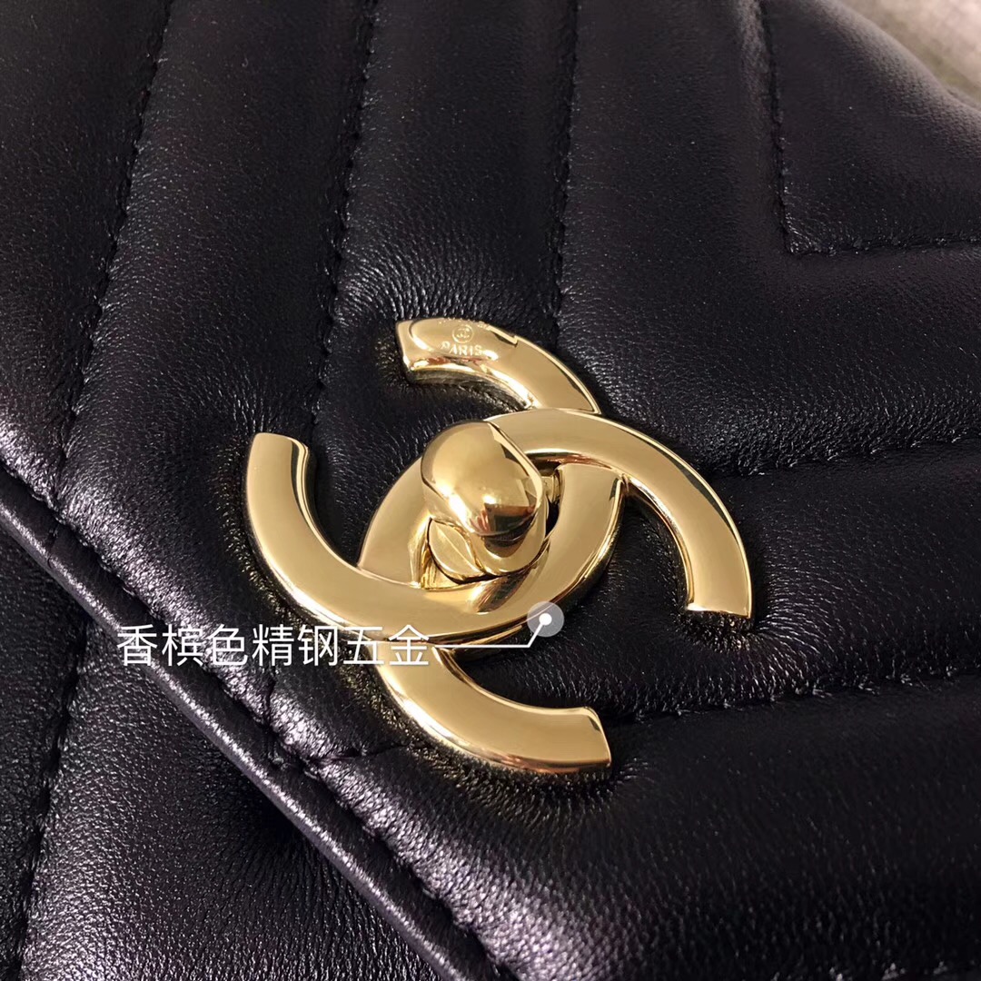 2018春夏系款 黑色羊皮小號口蓋包配手柄Small flap bag with top handle