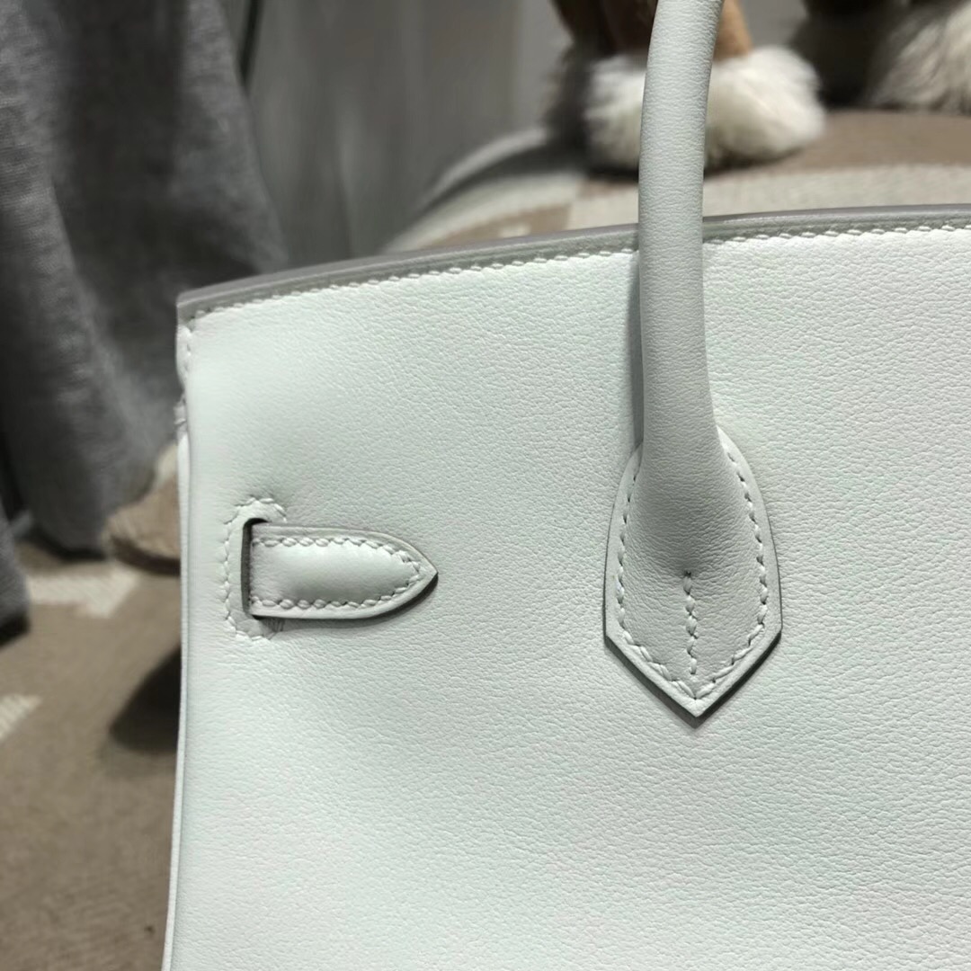 Hermes Birkin 25cm Swif CK10 Craie奶昔白金扣GHW 氣質淡雅的素色系