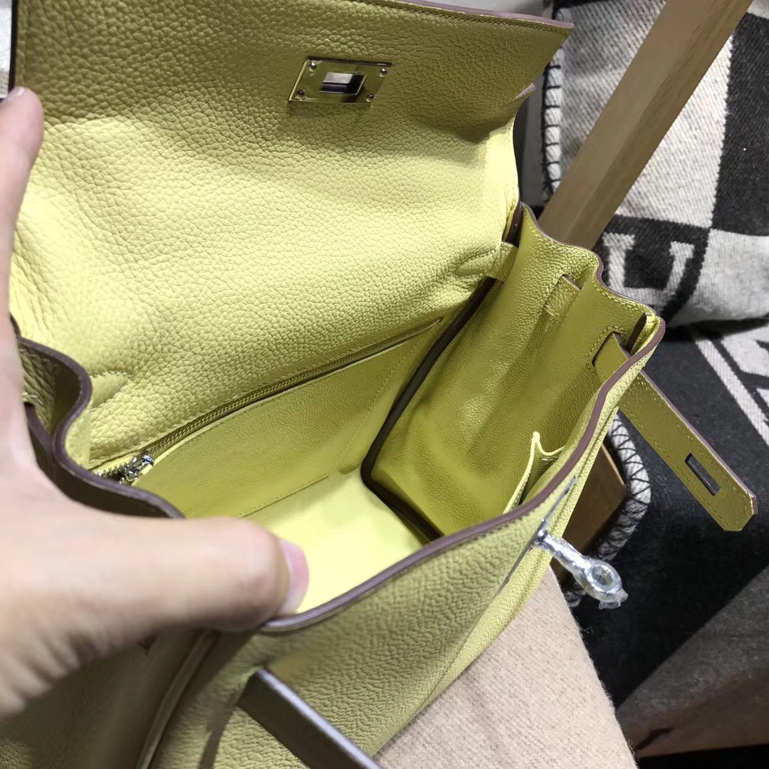 愛馬仕凱莉包Hermes Kelly 28cm togo 1Z Jaune Poussin 小鸡黄