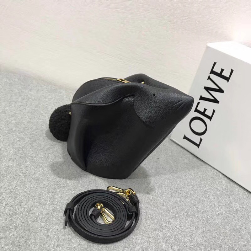 Loewe Bunny Mini Bag 黑色兔子形迷妳包軟顆粒的小牛女包