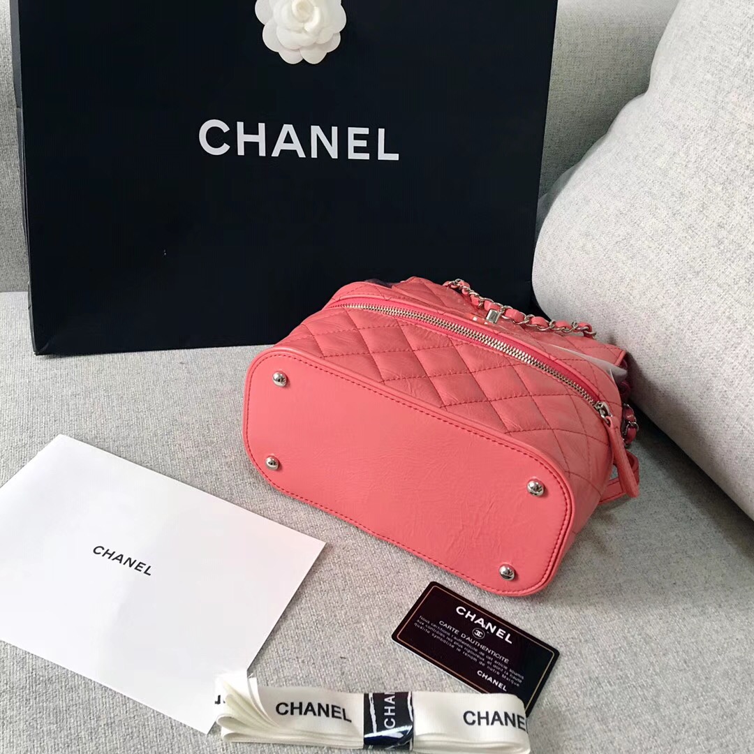 chanel 2018早春系列粉红皺紋小牛皮 PVC 口蓋包Flap bag backpack bag