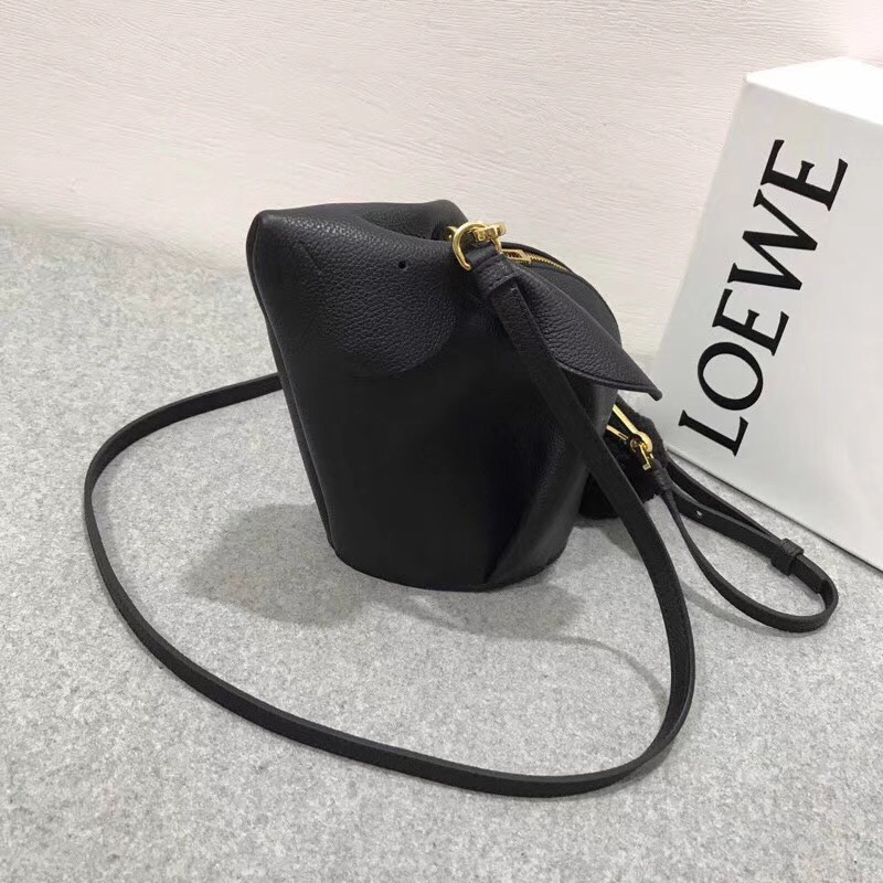 Loewe Bunny Mini Bag 黑色兔子形迷妳包軟顆粒的小牛女包