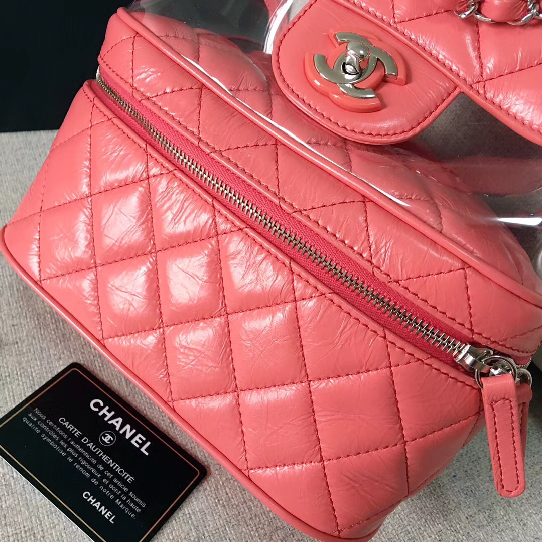 chanel 2018早春系列粉红皺紋小牛皮 PVC 口蓋包Flap bag backpack bag