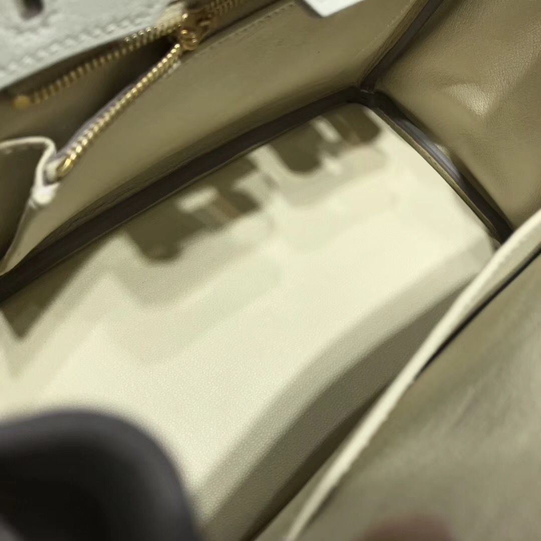 Hermes Birkin 25cm Swif CK10 Craie奶昔白金扣GHW 氣質淡雅的素色系