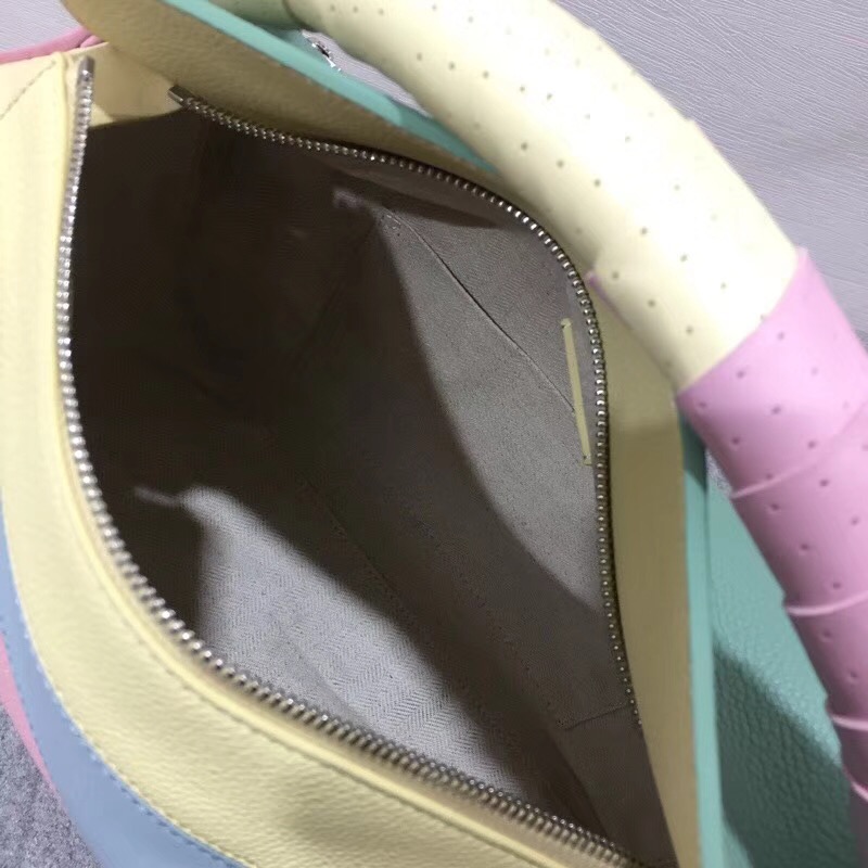 羅意威女包 loewe彩色糖果色Puzzle Wrap Bag Multicolor 配穿孔雙色納帕皮革條