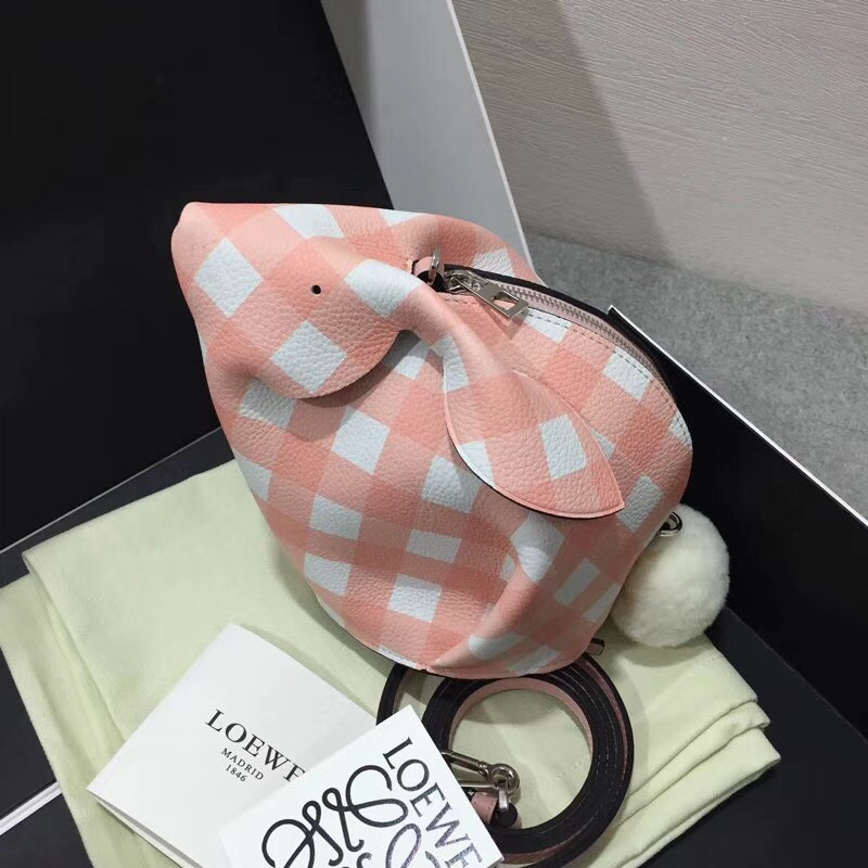 Loewe 兔子形狀迷妳包小格紋 Bunny Gingham Mini Bag Salmon