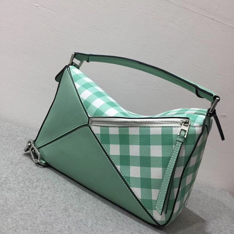 Loewe柔軟粒面小牛皮Puzzle Gingham Bag sea-water green