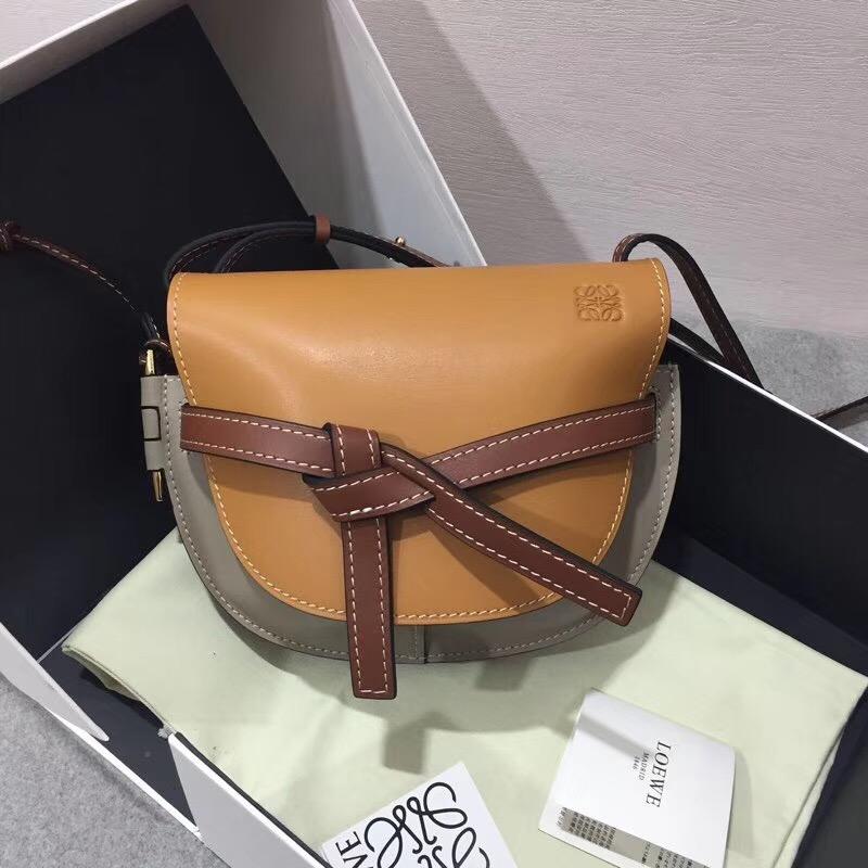 loewe 柔软牛皮Gate Small Bag Amber/Light Grey/Rust Colour