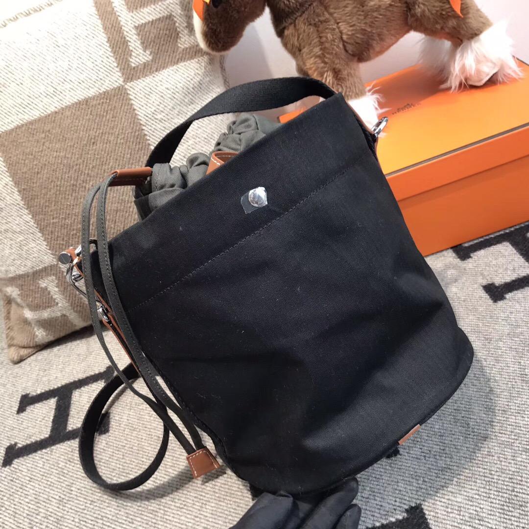 愛馬仕Hermes sac de pansage ck89 经典黑色Nior 帆布水桶包