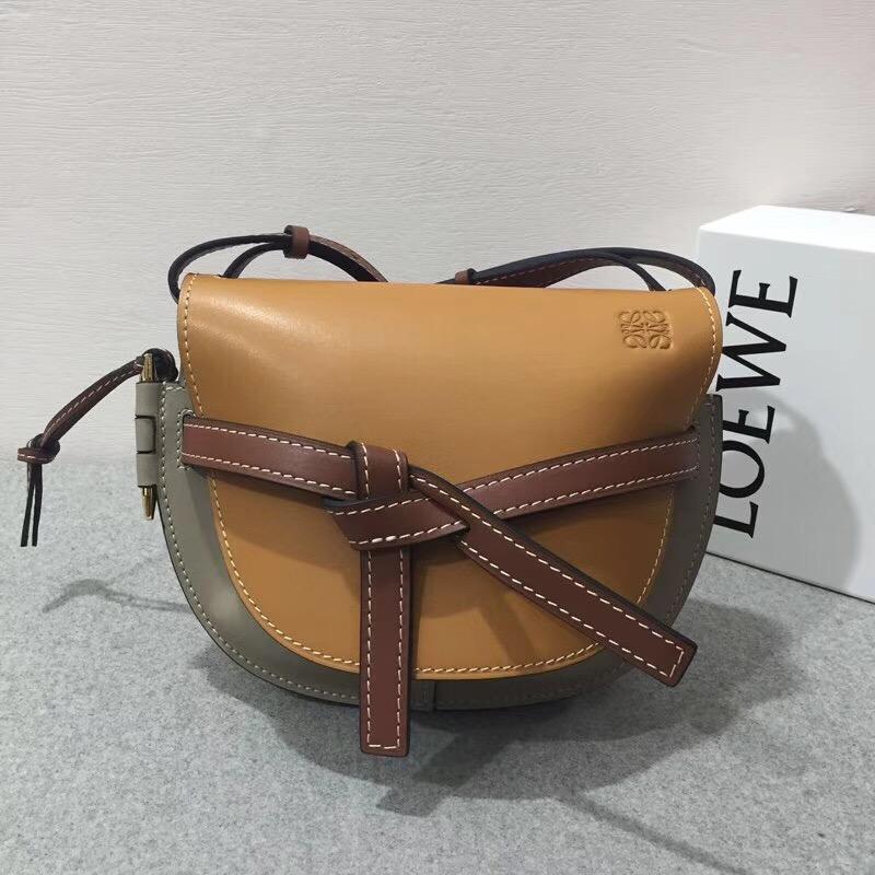 loewe 柔软牛皮Gate Small Bag Amber/Light Grey/Rust Colour