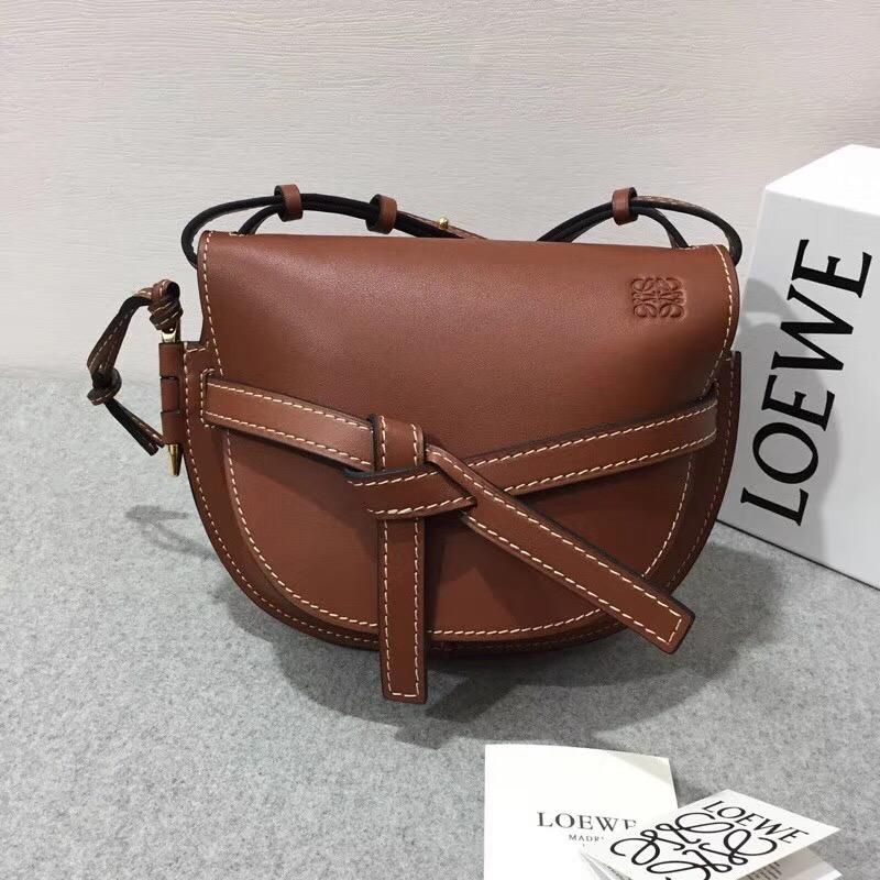 羅意威女包loewe Gate Small Bag Rust Color馬鞍包 柔軟天然牛皮