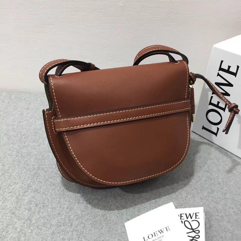 羅意威女包loewe Gate Small Bag Rust Color馬鞍包 柔軟天然牛皮