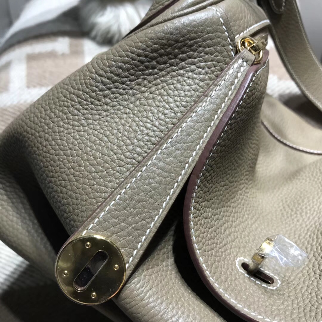Hermes最具名媛風範的包袋 Lindy bag 30cm Togo CK18 Etoupe大象灰金扣金屬