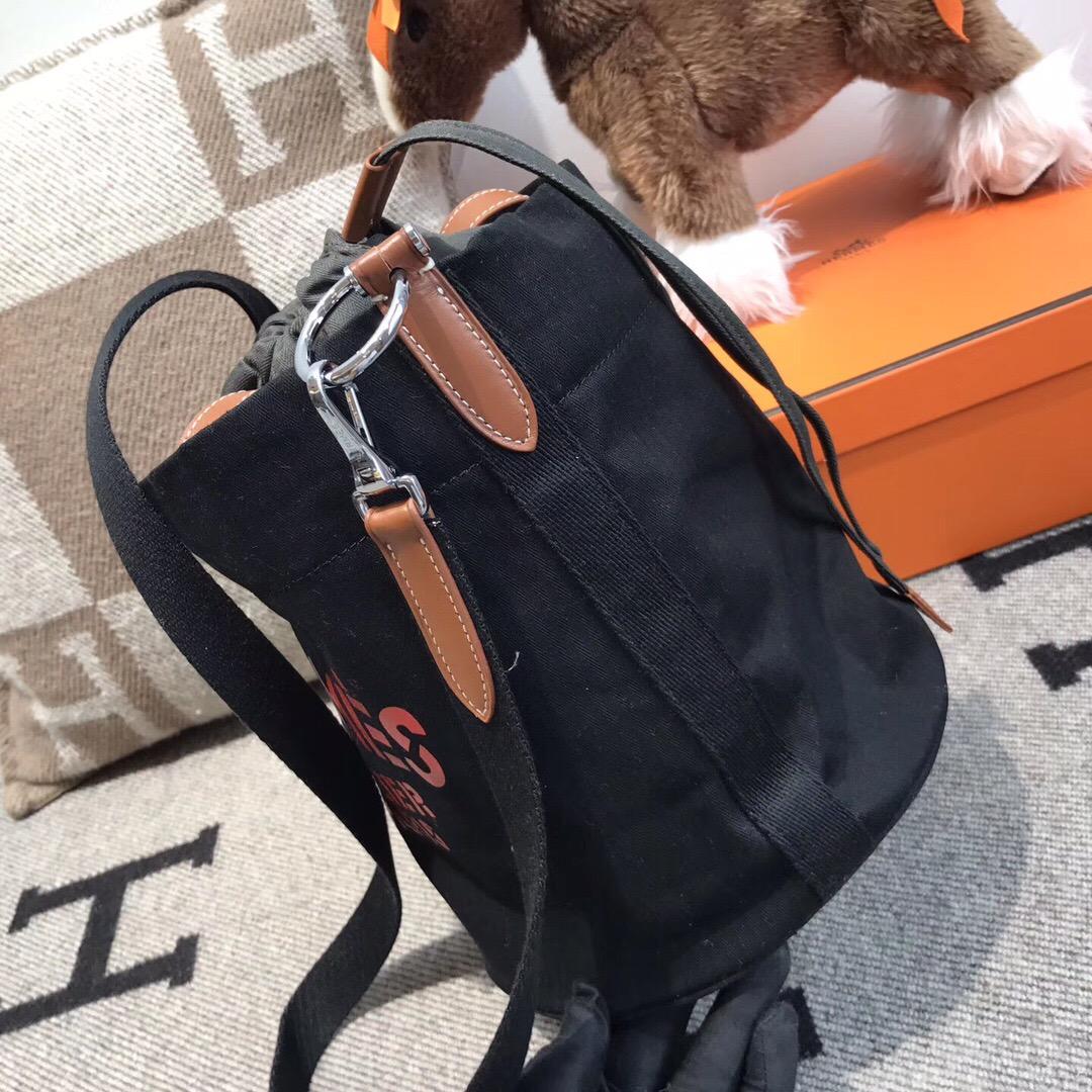 愛馬仕Hermes sac de pansage ck89 经典黑色Nior 帆布水桶包