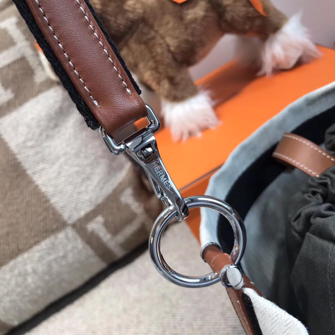 愛馬仕Hermes sac de pansage 米白色 帆布水桶包