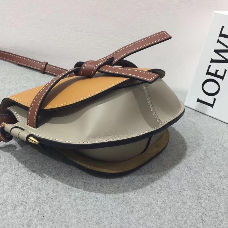 loewe 柔软牛皮Gate Small Bag Amber/Light Grey/Rust Colour