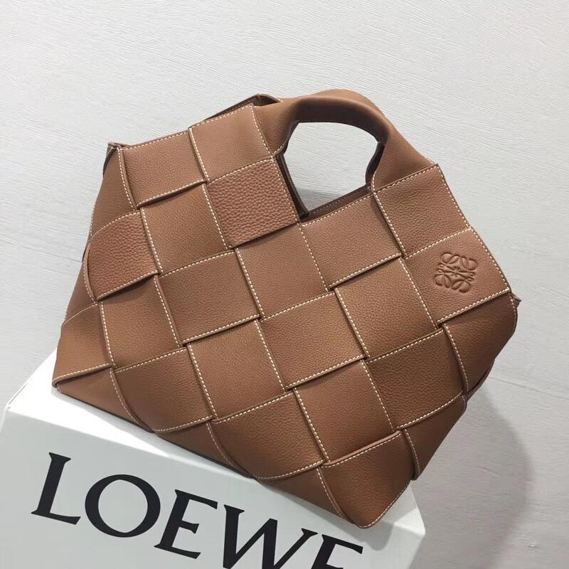 loewe Woven Basket Bag soft grained calf 棕色