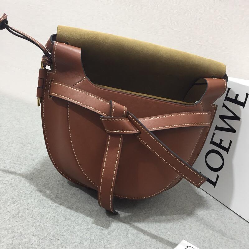 loewe Gate Bag Rust Color 柔軟天然小牛皮馬鞍包