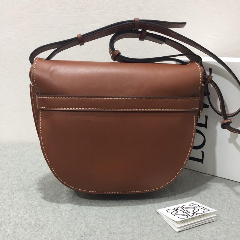 loewe Gate Bag Rust Color 柔軟天然小牛皮馬鞍包