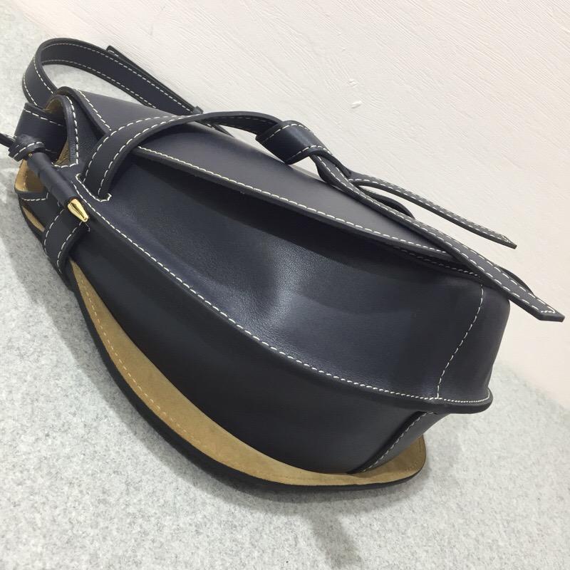 loewe Gate Bag Midnight Blue 柔軟天然牛皮 馬鞍包