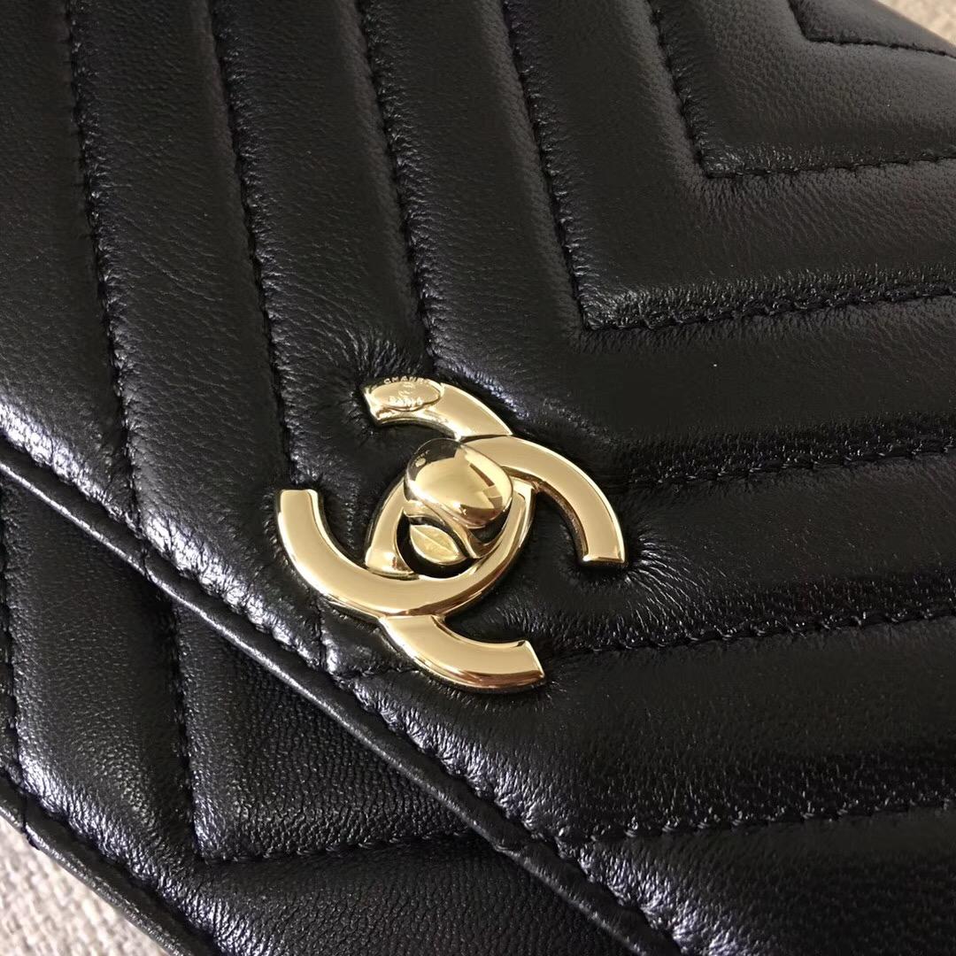 小香 2018年款的新woc 鏈條小包 發財包 黑色羊皮革與全鋼金色金屬