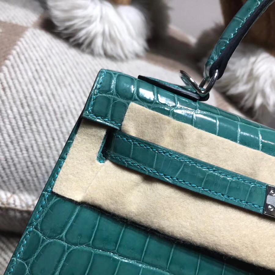 愛馬仕凱莉包Hermes Kelly 25 光面鱷魚野生皮革倒V 2Q 英國綠 Vert Anglais銀扣