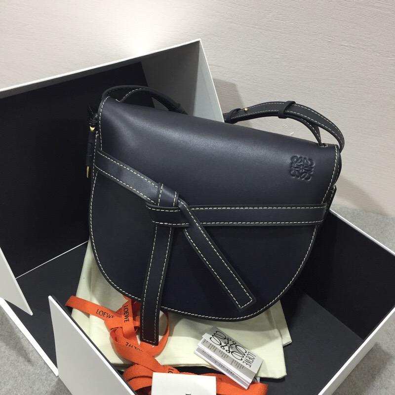 loewe Gate Bag Midnight Blue 柔軟天然牛皮 馬鞍包