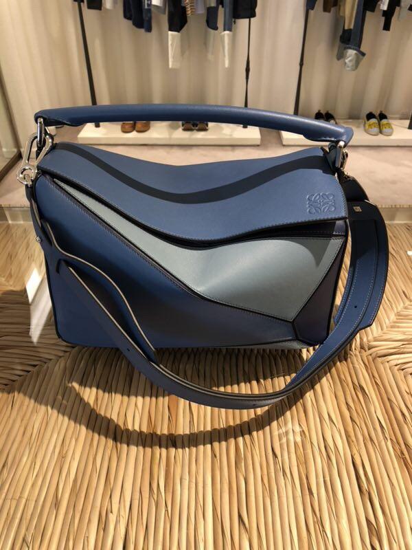 loewe 經典小牛皮 Puzzle Bag Varsity Blue Multitone