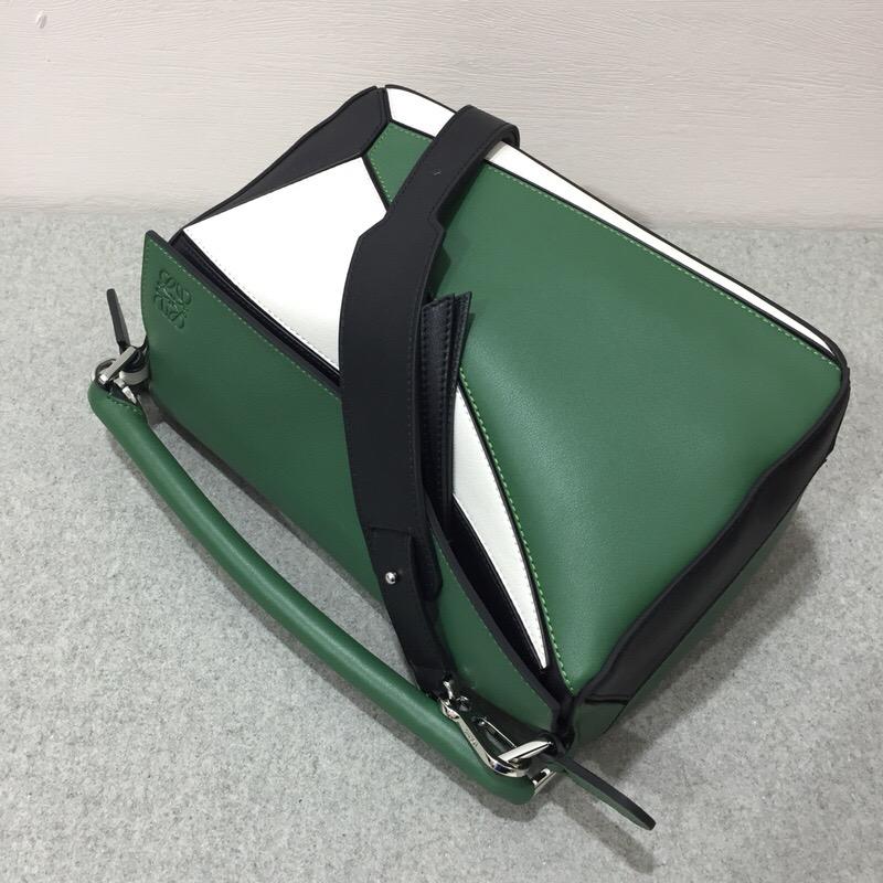 羅意威包包香港官網 Loewe Puzzle Bag Forest Green/White/Black