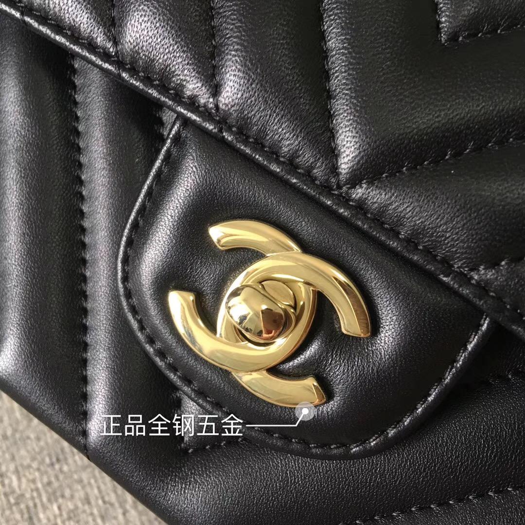 小香經典口蓋包Classic Flap Bag 原廠羊皮黑色 V形縫線 金色金屬鏈條