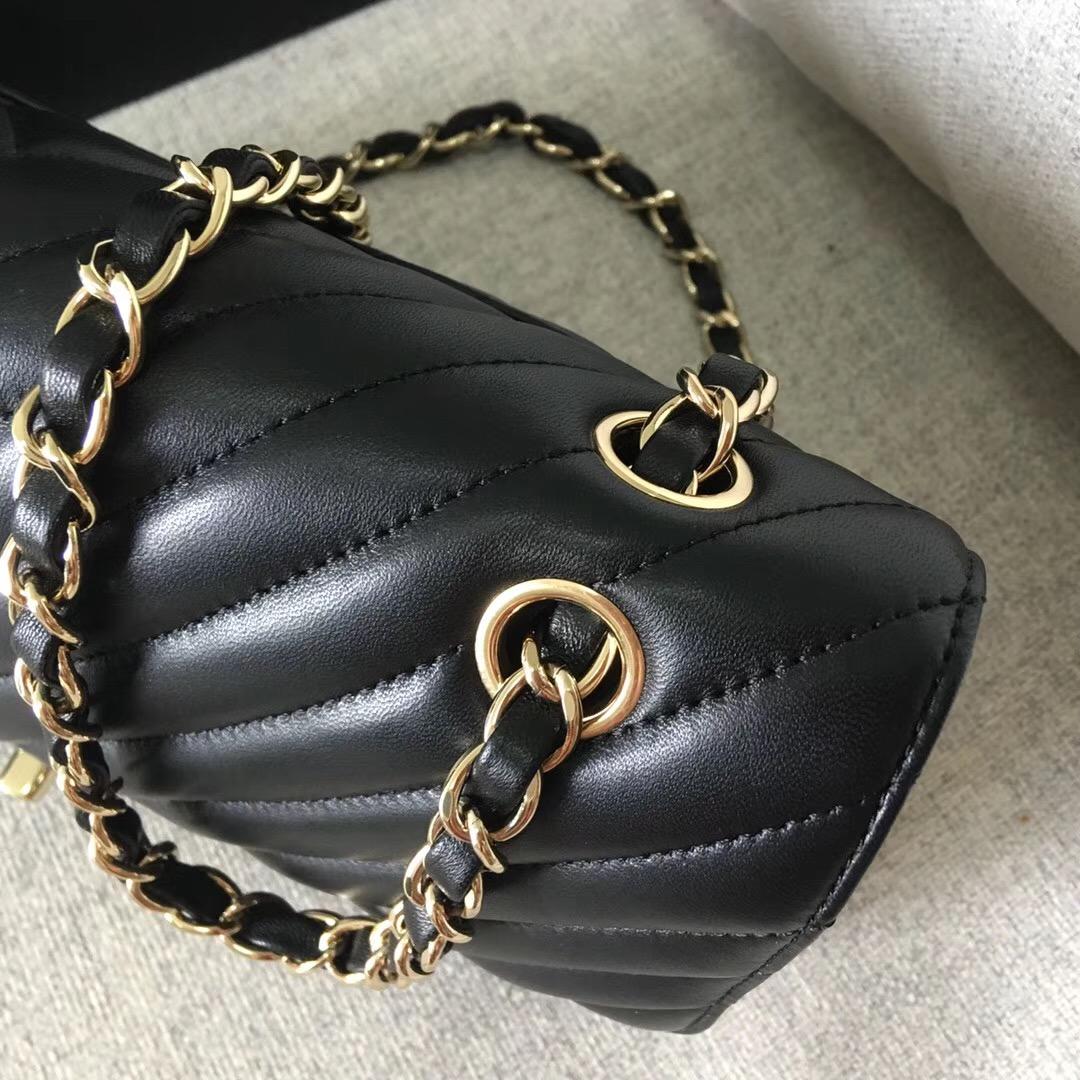 小香經典口蓋包Classic Flap Bag 原廠羊皮黑色 V形縫線 金色金屬鏈條