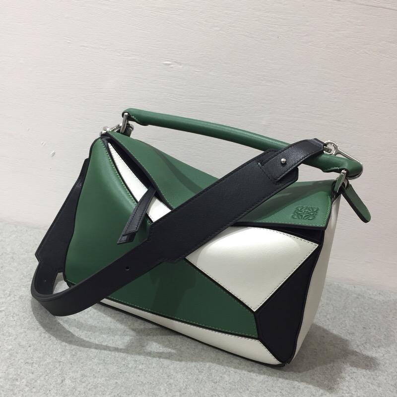 羅意威包包香港官網 Loewe Puzzle Bag Forest Green/White/Black