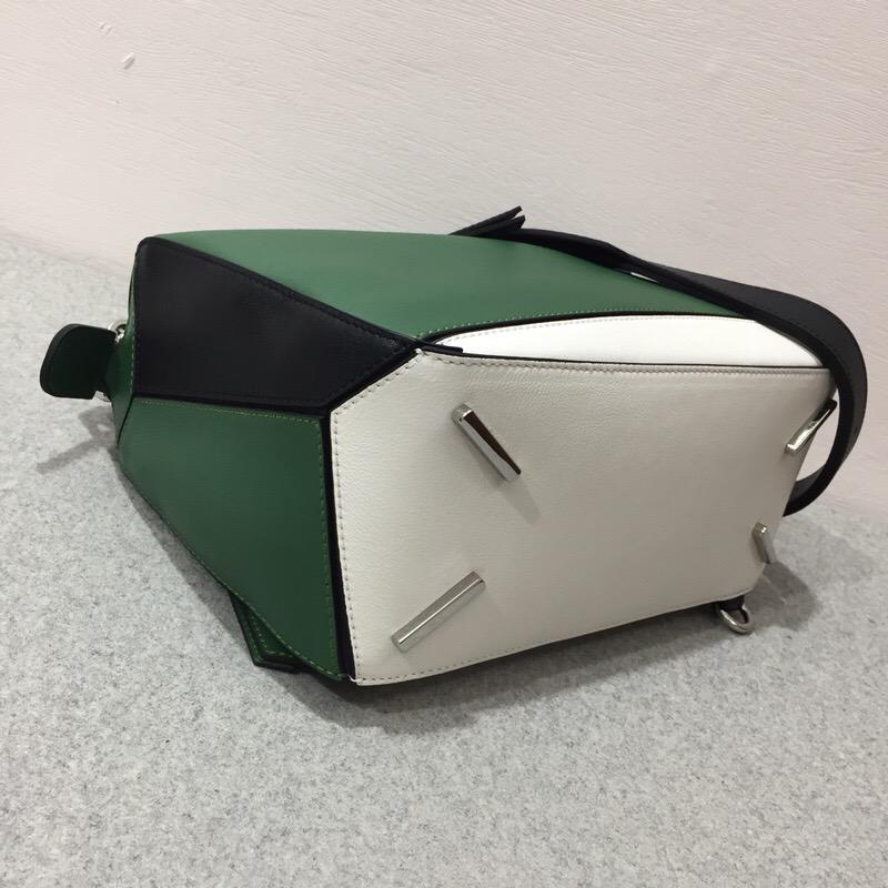 羅意威包包香港官網 Loewe Puzzle Bag Forest Green/White/Black