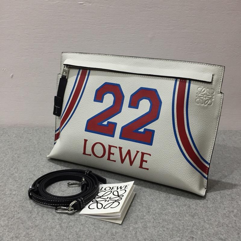 Loewe T Pouch Loewe 22 Bag Soft White/Red