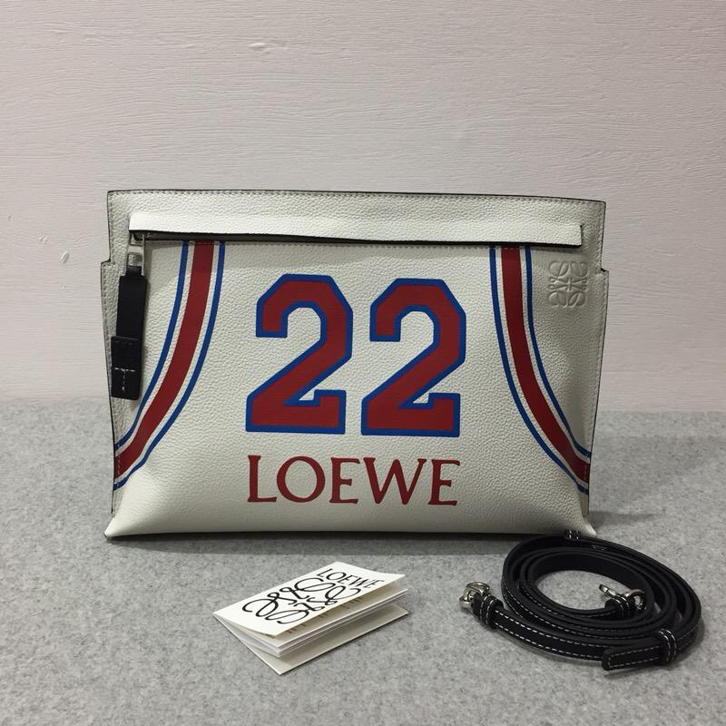 Loewe T Pouch Loewe 22 Bag Soft White/Red