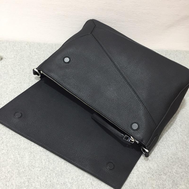 Loewe Puzzle Messenger Bag 黑色 立方體造型獨特創新郵差包