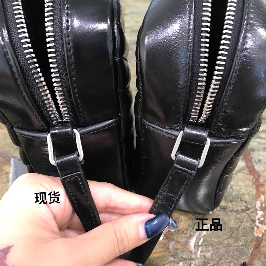 聖羅蘭包包 Monogram Lou YSL LOU絎縫黑色小牛皮 真皮相機包 銀色金屬五金