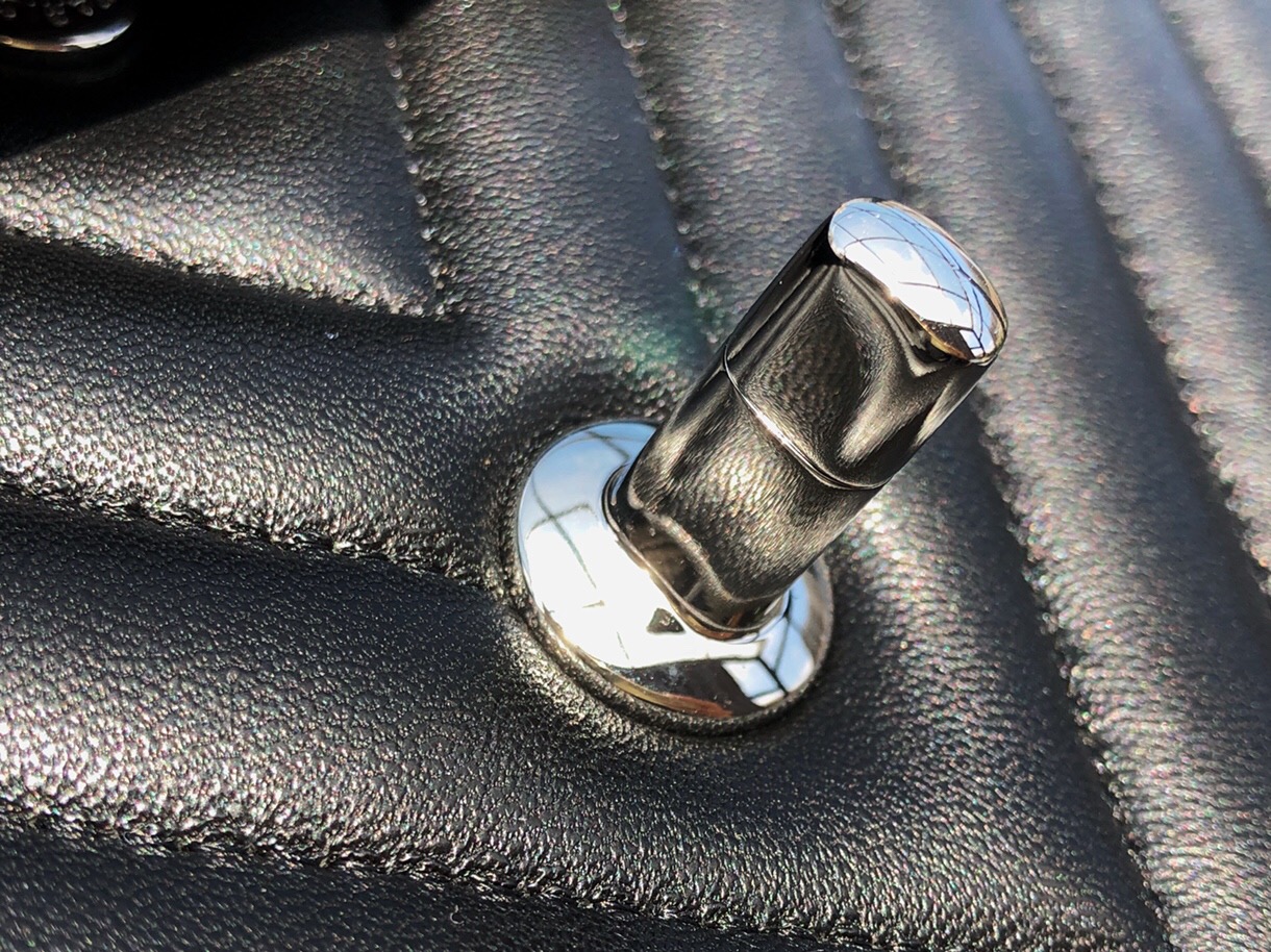 香奈兒Classic Flap Bag 黑色小羊皮菱格鏈條經典口蓋包 V型車縫線 银色金屬
