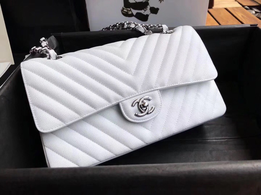 小香Classic Flap Bag 小號純白色 小牛皮菱格鏈條經典口蓋包 V型車縫線