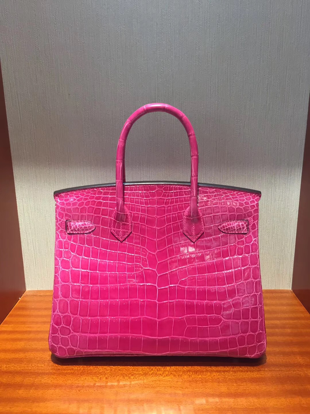 香港海港城專賣店 愛馬仕鉑金包 Hermes Birkin 25 Bag亮面兩點鱷魚皮 5J桃粉色