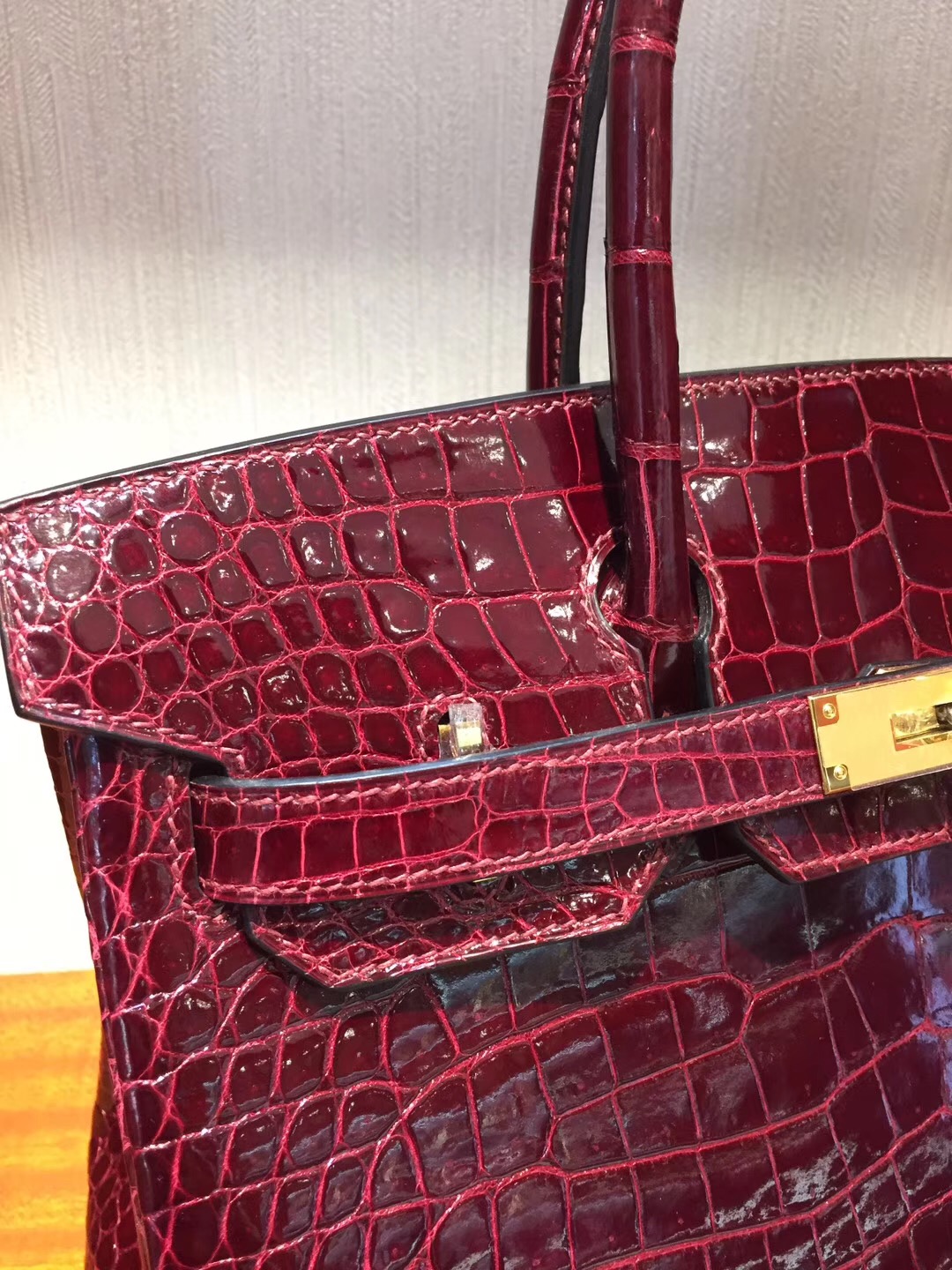 香港太古廣場專賣店 Hermes Birkin 25亮面兩點鱷魚皮 F5勃根第酒紅